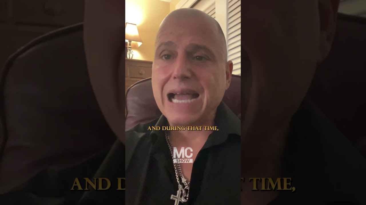 Mafia Boss Tells His Dad He Is A Millionaire